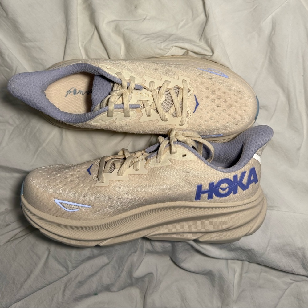 HOKA Clifton 9